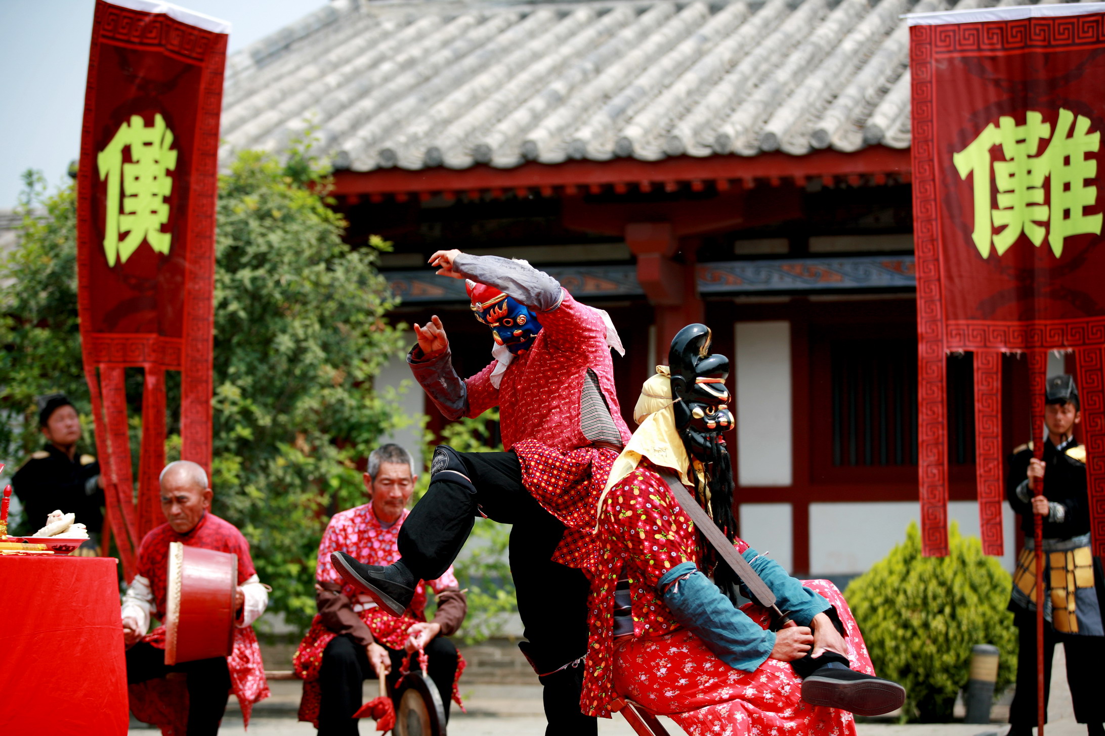 10-z0203_缩小大小.jpg