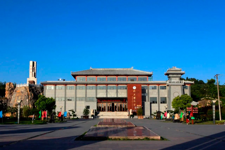 1758597788393452.jpg 14-15.jpg